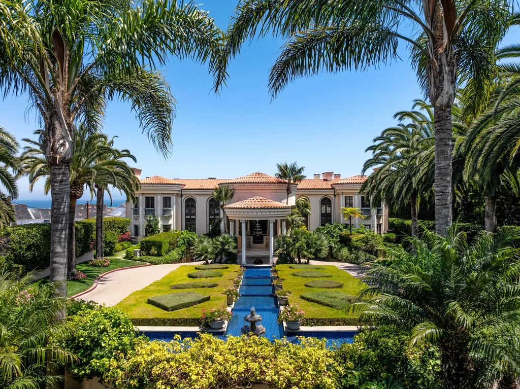 $90 Million Malibu Estate on Point Dume Offers a Scale That Could Never Be Built Today 3 28824 Cliffside Dr Malibu CA 11
