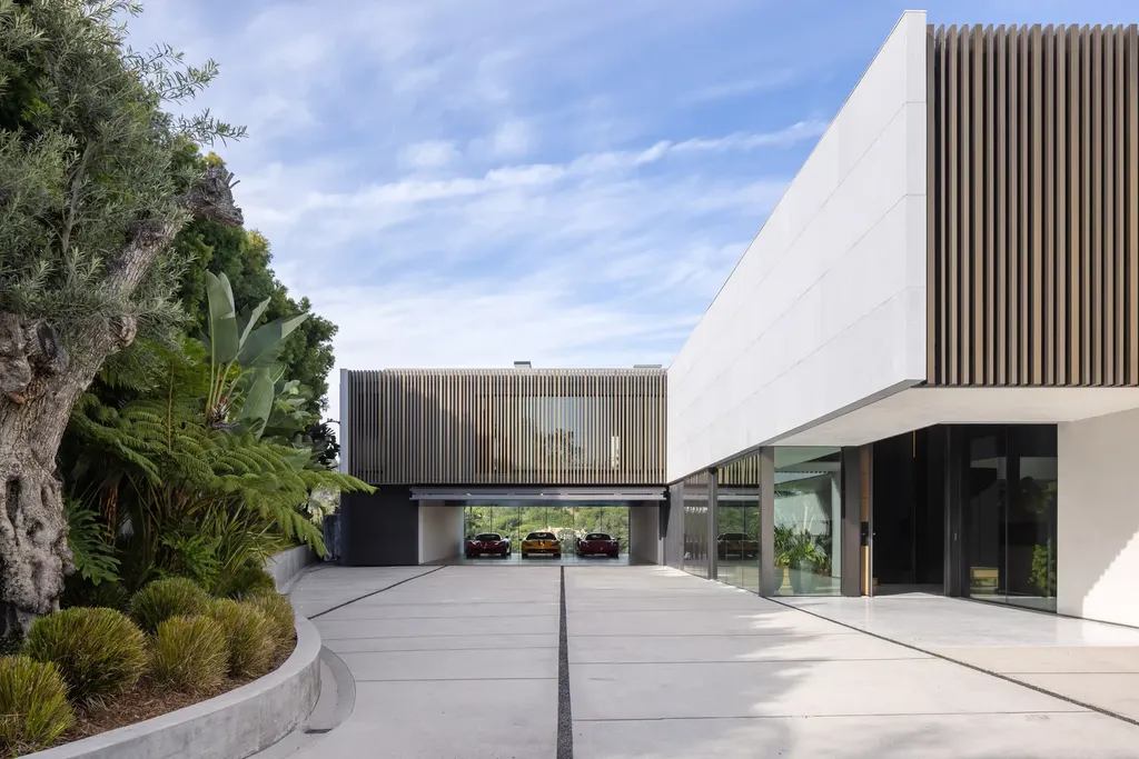 $88 Million Bel-Air Estate by SAOTA Redefines Modern Luxury With 270-Degree Views and Resort-Caliber Design 2 88 Million Bel Air Estate by SAOTA at 11005 Bellagio Pl Los Angeles 11