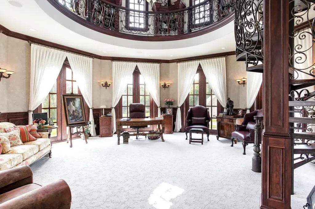 Architect Jeffrey A. Beer's Modern Masterpiece in New Jersey Lists for $8.35 Million 9 Architect Jeffrey A. Beers Modern Masterpiece at 4 MASON HILL ROAD Warren Twp. NJ 22
