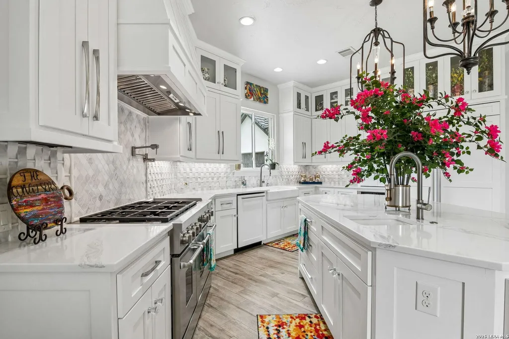 $3.5 Million Cordillera Ranch Estate Comes With a Rare Opportunity to Own a Jack Nicklaus Golf Membership 8 Cordillera Ranch Estate at 7 Muirfield Boerne TX 11