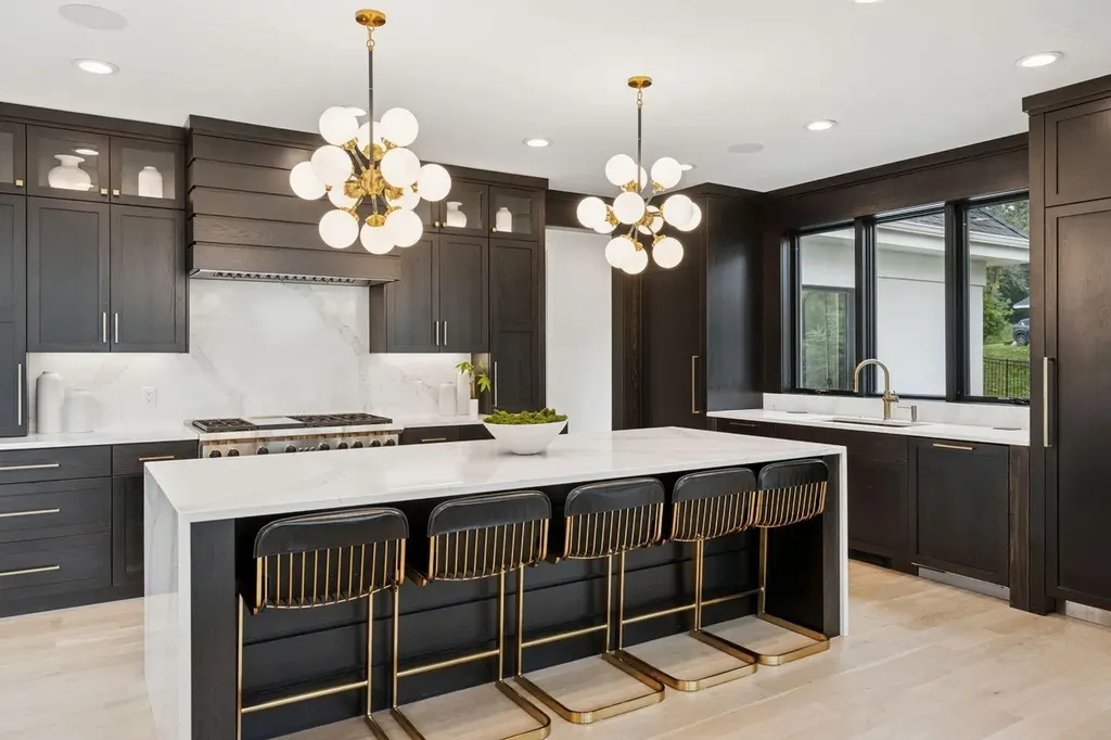 Exceptional $5.25 Million French Country Estate on Lake Minnetonka's Coveted North Arm Offers Turnkey Resort Living 10 Exceptional French Country Estate at 940 N Arm Dr Mound MN 5536401 13