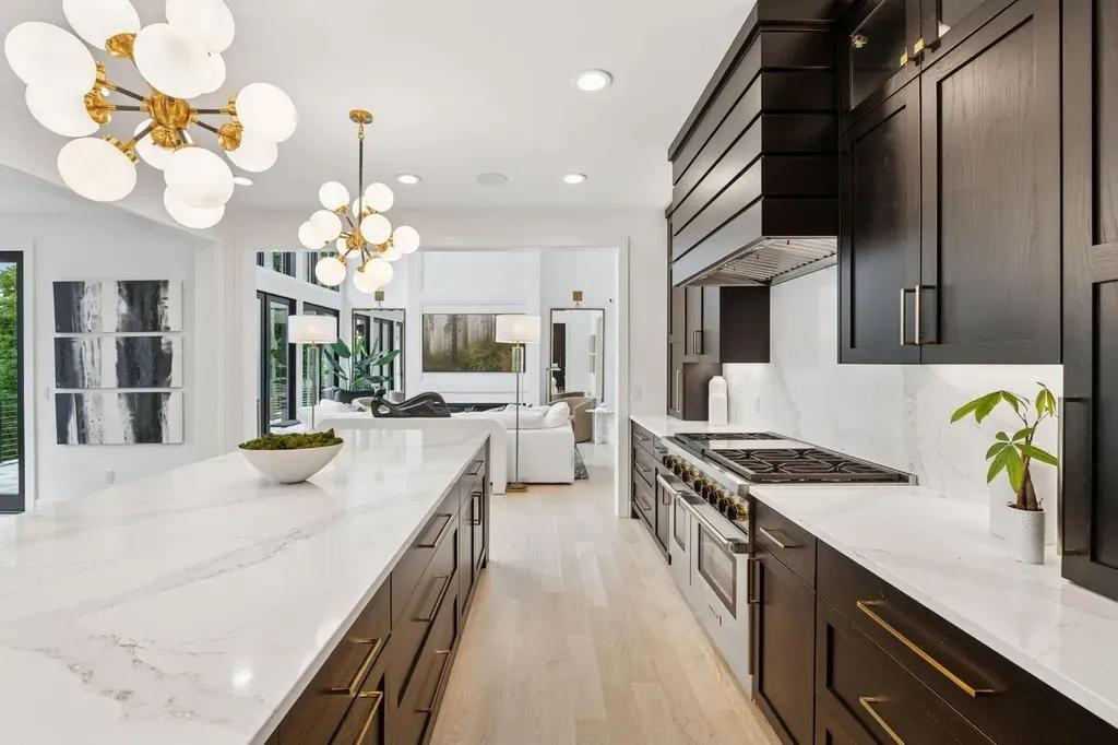 Exceptional $5.25 Million French Country Estate on Lake Minnetonka's Coveted North Arm Offers Turnkey Resort Living 11 Exceptional French Country Estate at 940 N Arm Dr Mound MN 5536401 17