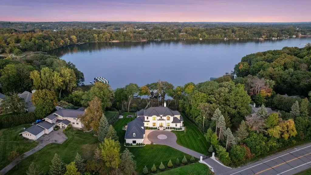 Exceptional $5.25 Million French Country Estate on Lake Minnetonka's Coveted North Arm Offers Turnkey Resort Living 19 Exceptional French Country Estate at 940 N Arm Dr Mound MN 5536401 4
