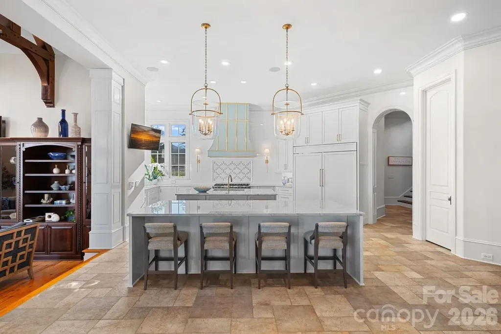 One of Lake Norman's Finest Waterfront Estates Returns to the Market for $9.3 Million 6 One of Lake Normans Finest Waterfront Estates at 109 Conway Ct Mooresville NC 11