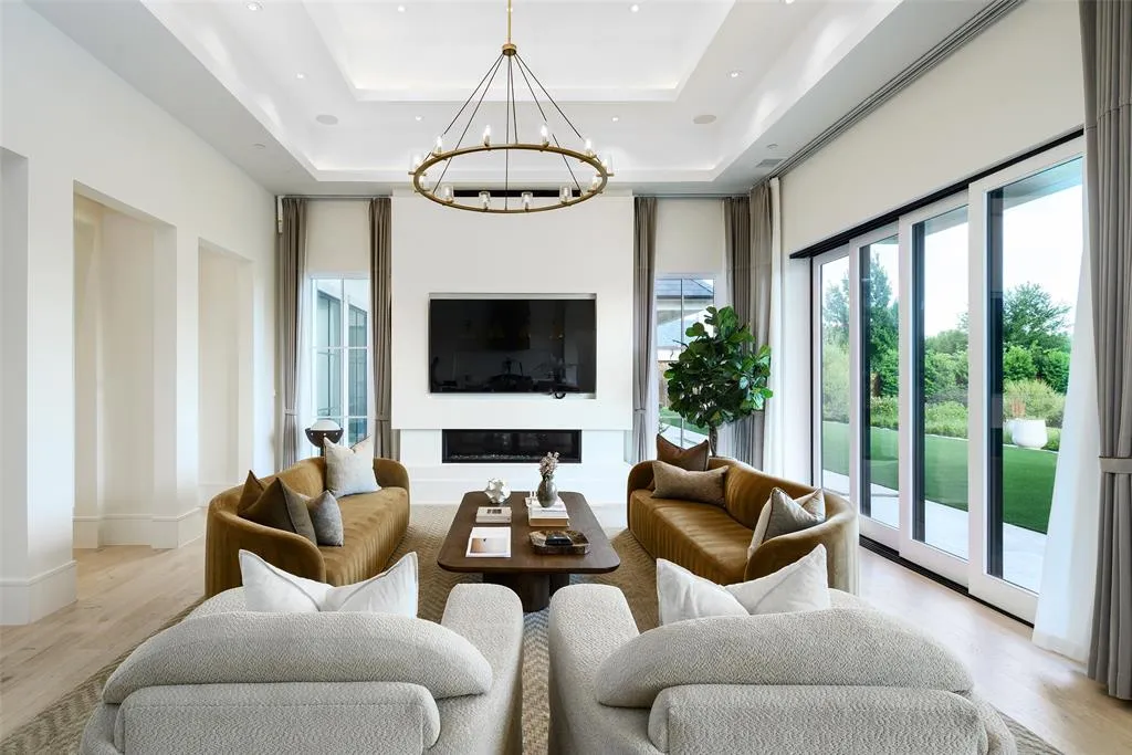 $9.95 Million Preston Hollow Estate Brings European Elegance to One of Dallas' Most Prestigious Neighborhoods 6 Preston Hollow Estate at 5216 Palomar Ln Dallas TX 7522901 18