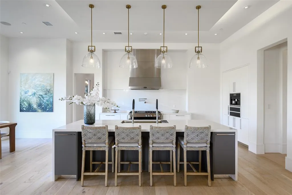 $9.95 Million Preston Hollow Estate Brings European Elegance to One of Dallas' Most Prestigious Neighborhoods 5 Preston Hollow Estate at 5216 Palomar Ln Dallas TX 7522901 19