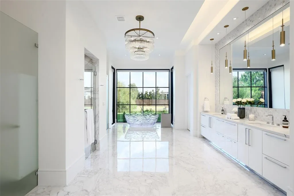 $9.95 Million Preston Hollow Estate Brings European Elegance to One of Dallas' Most Prestigious Neighborhoods 8 Preston Hollow Estate at 5216 Palomar Ln Dallas TX 7522901 26