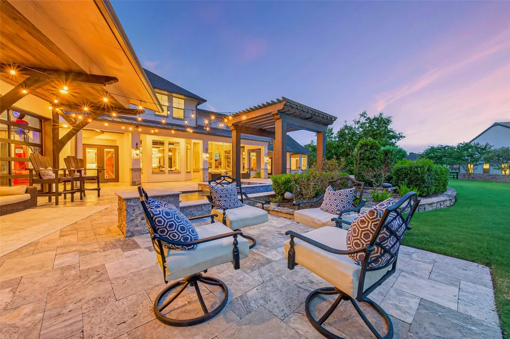 $4.25 Million Willowcreek Ranch Estate Delivers Resort-Style Living on Two Private Acres Near Houston 8 Willowcreek Ranch Estate at 2 Texas Dandy Dr Tomball TX 42