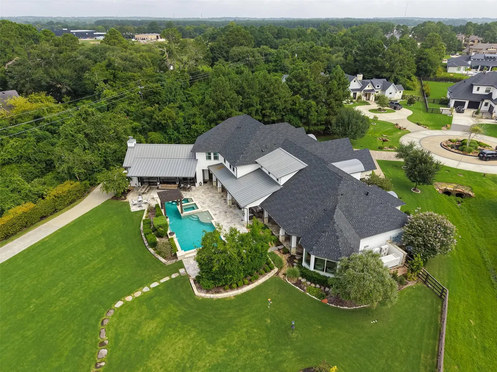 $4.25 Million Willowcreek Ranch Estate Delivers Resort-Style Living on Two Private Acres Near Houston 17 Willowcreek Ranch Estate at 2 Texas Dandy Dr Tomball TX 49