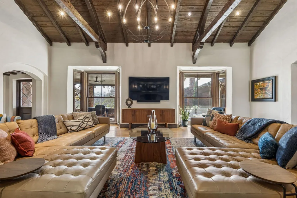 A $18.5 Million Texas Estate Was Taken Apart, Moved and Rebuilt—And Its Story Goes Back to a Dallas Publishing Dynasty 5 1 Paigebrooke Westlake TX 7626206