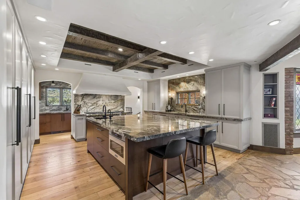 A $18.5 Million Texas Estate Was Taken Apart, Moved and Rebuilt—And Its Story Goes Back to a Dallas Publishing Dynasty 12 1 Paigebrooke Westlake TX 7626211
