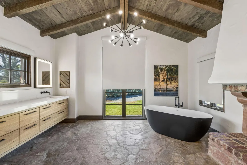 A $18.5 Million Texas Estate Was Taken Apart, Moved and Rebuilt—And Its Story Goes Back to a Dallas Publishing Dynasty 11 1 Paigebrooke Westlake TX 7626217