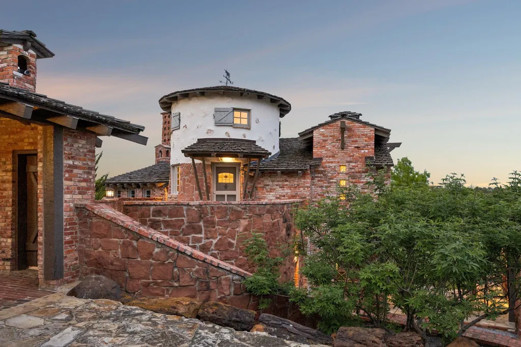 A $18.5 Million Texas Estate Was Taken Apart, Moved and Rebuilt—And Its Story Goes Back to a Dallas Publishing Dynasty 17 1 Paigebrooke Westlake TX 7626224