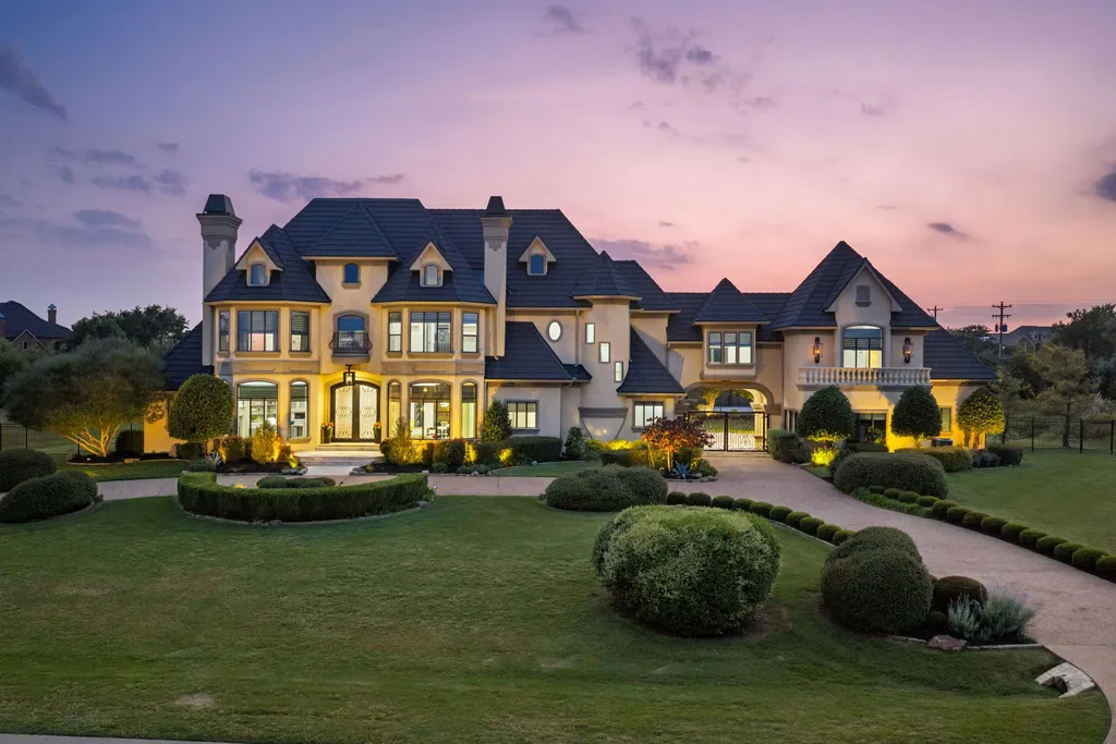 A $4 Million Texas Estate Has a 12-Person Bunker Hidden Beneath Its Resort-Style Backyard 3 1091 Broadmoor Ln Prosper TX 7507803