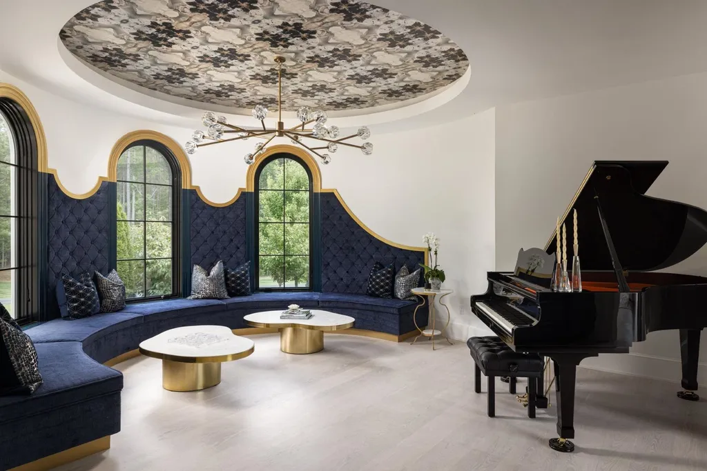 This $7.95 Million Virginia Estate Hides a ‘Jungle Room’ Behind Its Classical Façade 12 13259 Greenwood Church Rd Ashland VA21