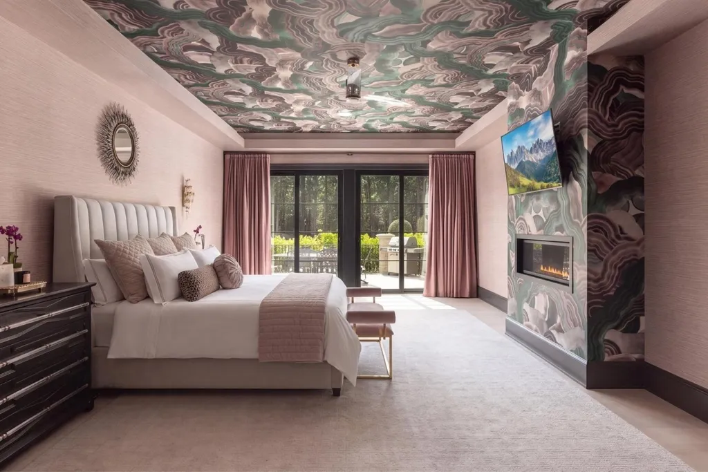 This $7.95 Million Virginia Estate Hides a ‘Jungle Room’ Behind Its Classical Façade 10 13259 Greenwood Church Rd Ashland VA29