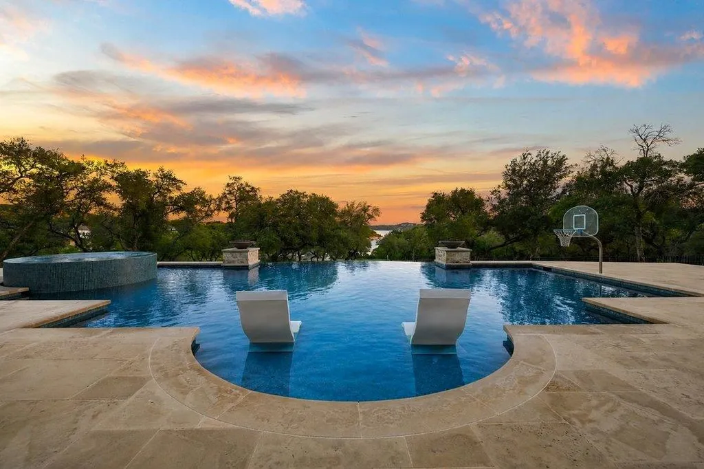 This $11.995 Million Texas Estate Has 22 Acres on Lake Travis—and Its Own Vineyard, Waterfall and Pontoon Boat 15 15201 Fm 2769 Volente TX 7864105