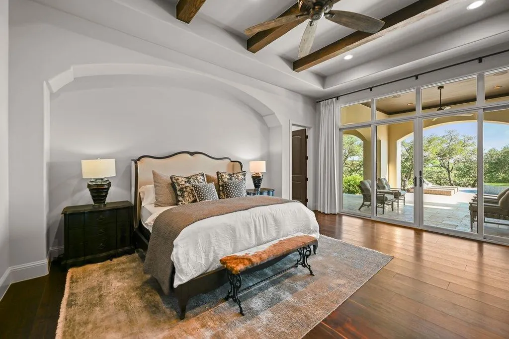 This $11.995 Million Texas Estate Has 22 Acres on Lake Travis—and Its Own Vineyard, Waterfall and Pontoon Boat 7 15201 Fm 2769 Volente TX 7864121