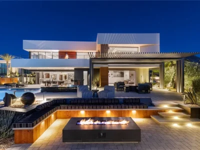 There’s Only One: Blue Heron’s Singular Elio Estate Hits the Market for $11.85 Million 3 There’s Only One: Blue Heron’s Singular Elio Estate Hits the Market for $11.85 Million