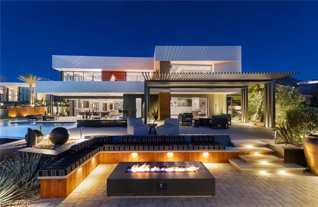 There’s Only One: Blue Heron’s Singular Elio Estate Hits the Market for $11.85 Million 2 1538 Dragon Crest Ave Henderson NV 8901201