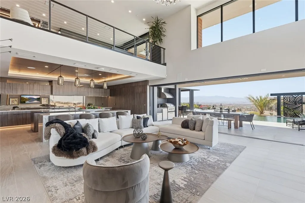 There’s Only One: Blue Heron’s Singular Elio Estate Hits the Market for $11.85 Million 5 1538 Dragon Crest Ave Henderson NV 8901208
