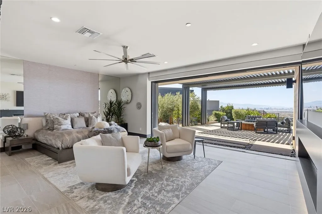 There’s Only One: Blue Heron’s Singular Elio Estate Hits the Market for $11.85 Million 8 1538 Dragon Crest Ave Henderson NV 8901218