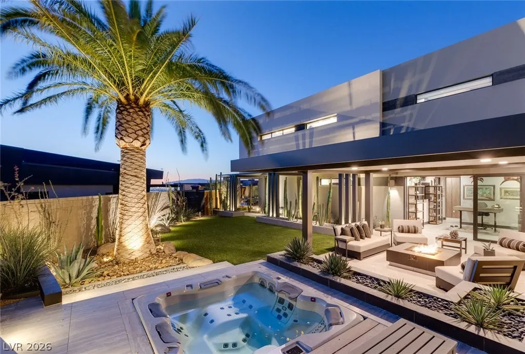 There’s Only One: Blue Heron’s Singular Elio Estate Hits the Market for $11.85 Million 13 1538 Dragon Crest Ave Henderson NV 8901246