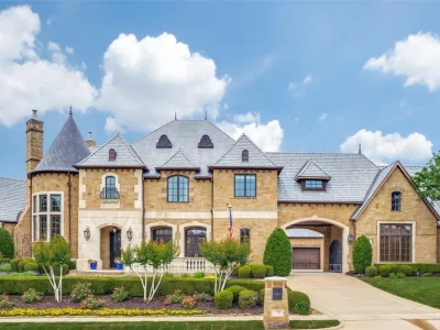 Behind the Gates of This $3.5 Million Texas Estate Is a Six-Car Garage, 400-Bottle Wine Room and Private Sauna 1 1701 Sherburne Dr Keller TX 7626201