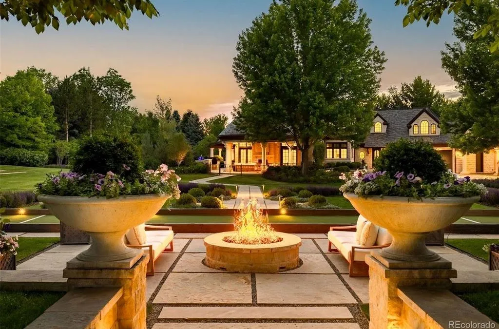 The Kitchen Hood Alone Is a Work of Art in This $10.295 Million Colorado Estate 17 18 Cherry Hills Park Drive Cherry Hills Village CO 8011344