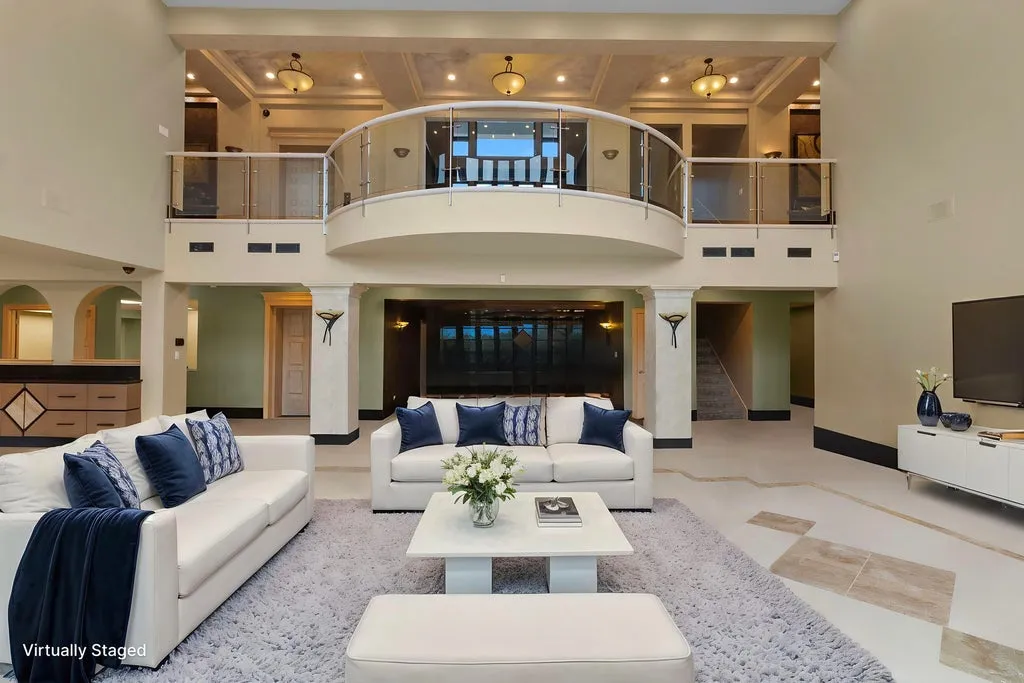 A $5.995 Million Illinois Mansion Hides a 30-Car Garage, Helipad and Private Lake Behind Its Gates 6 19802 Dunham Rd Woodstock IL 60098022