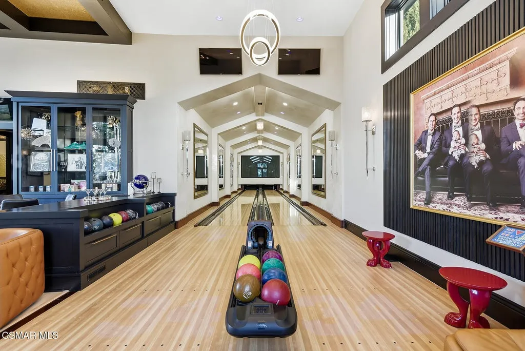 This $15.995 Million Calabasas Estate Has a Two-Lane Bowling Alley in a Building of Its Own 12 25201 Prado Del Misterio Calabasas CA 9130223