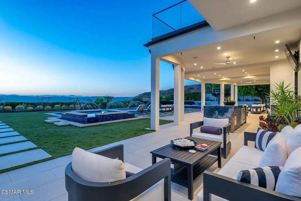 This $15.995 Million Calabasas Estate Has a Two-Lane Bowling Alley in a Building of Its Own 18 25201 Prado Del Misterio Calabasas CA 9130251