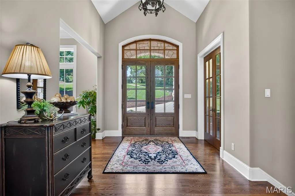 This $5.9 Million Missouri Estate Has Garage Space for 10 Cars—and 12.58 Acres Backing to a Park 5 262 Dietrich Rd Ballwin MO 6302112