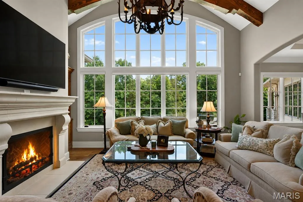This $5.9 Million Missouri Estate Has Garage Space for 10 Cars—and 12.58 Acres Backing to a Park 6 262 Dietrich Rd Ballwin MO 6302119