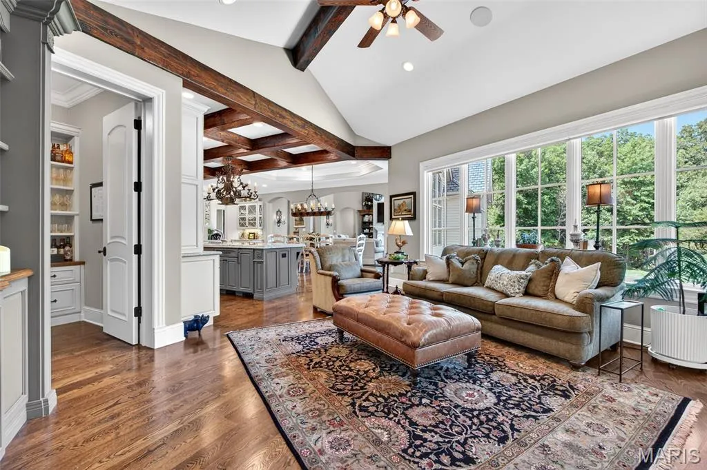 This $5.9 Million Missouri Estate Has Garage Space for 10 Cars—and 12.58 Acres Backing to a Park 11 262 Dietrich Rd Ballwin MO 6302128