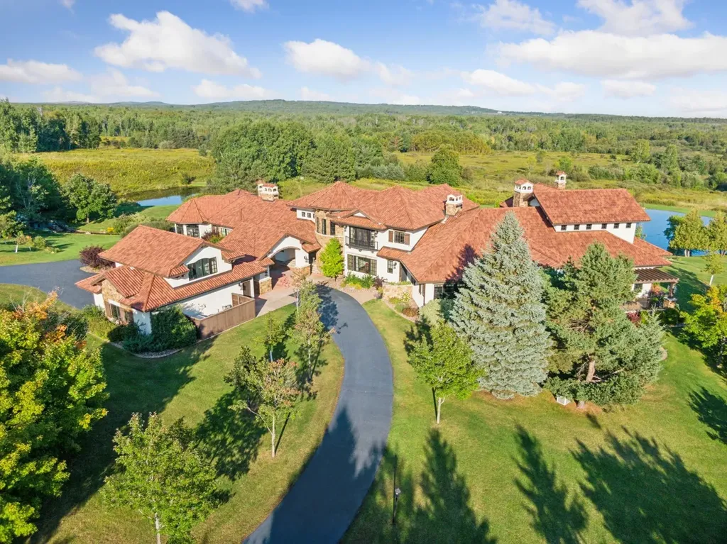 $12 Million Lake Superior Estate Brings Tuscan Grandeur to One of Minnesota's Most Extraordinary Waterfront Settings 2 2824 Jean Duluth Rd Duluth MN 5580404