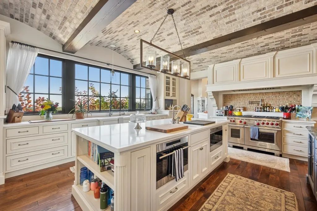 $12 Million Lake Superior Estate Brings Tuscan Grandeur to One of Minnesota's Most Extraordinary Waterfront Settings 9 2824 Jean Duluth Rd Duluth MN 5580413