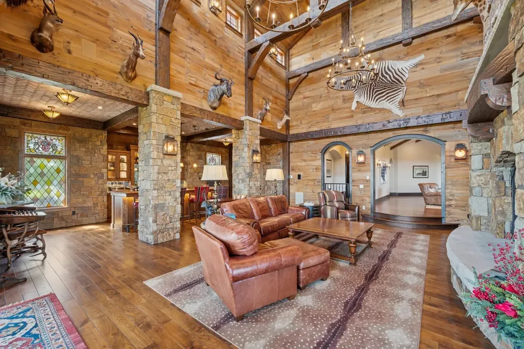 $12 Million Lake Superior Estate Brings Tuscan Grandeur to One of Minnesota's Most Extraordinary Waterfront Settings 14 2824 Jean Duluth Rd Duluth MN 5580427