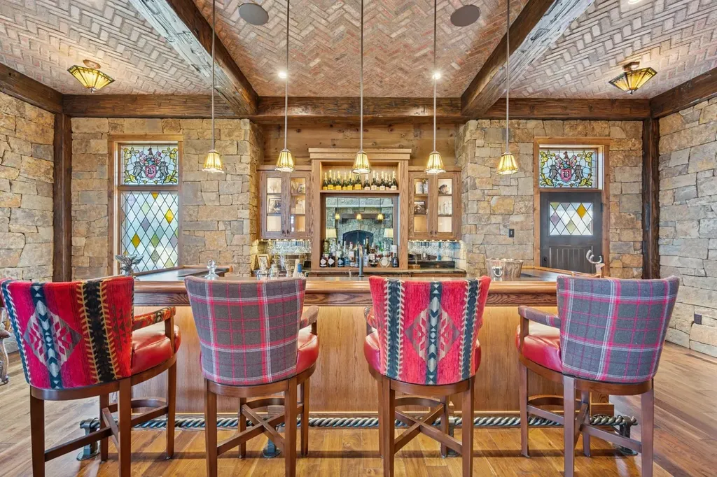$12 Million Lake Superior Estate Brings Tuscan Grandeur to One of Minnesota's Most Extraordinary Waterfront Settings 15 2824 Jean Duluth Rd Duluth MN 5580428