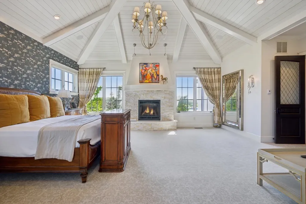 $12 Million Lake Superior Estate Brings Tuscan Grandeur to One of Minnesota's Most Extraordinary Waterfront Settings 16 2824 Jean Duluth Rd Duluth MN 5580439