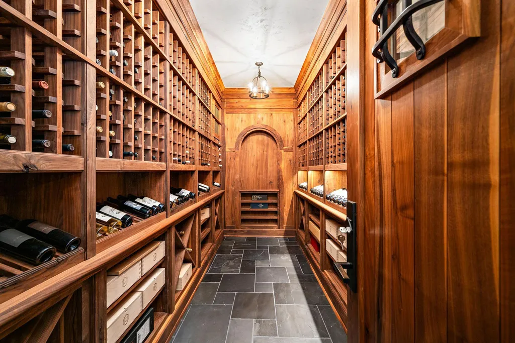 A $13.9 Million Lake Minnetonka Estate Comes With Two Houses—and a Tunnel Between Them 12 475 Oxford Rd Long Lake MN 5535629