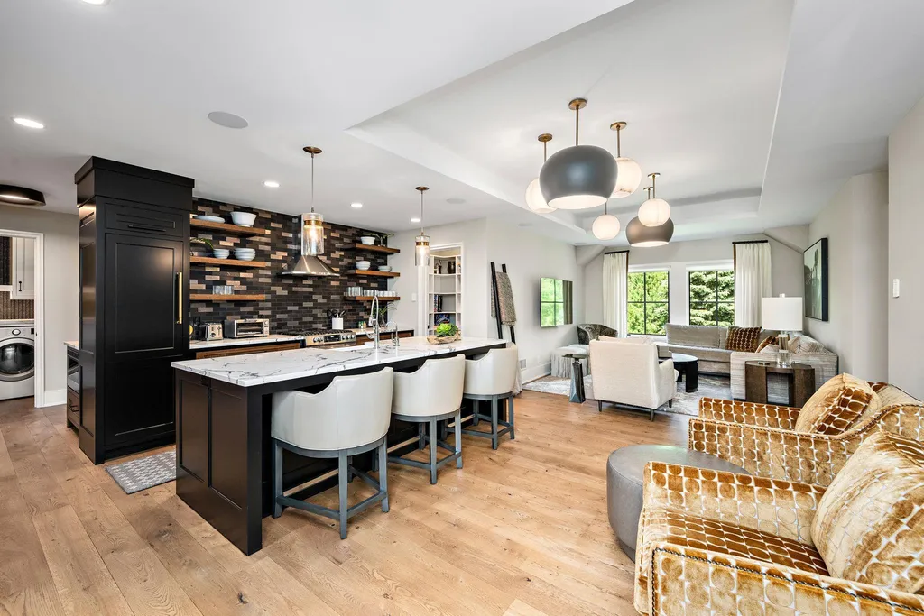 A $13.9 Million Lake Minnetonka Estate Comes With Two Houses—and a Tunnel Between Them 19 475 Oxford Rd Long Lake MN 5535638