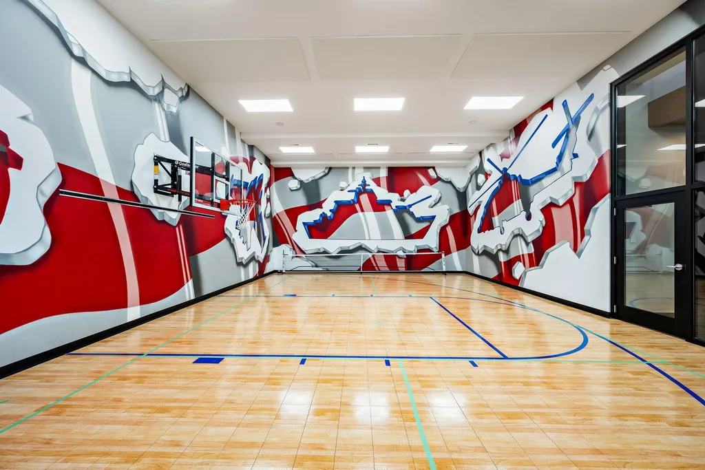 A $13.9 Million Lake Minnetonka Estate Comes With Two Houses—and a Tunnel Between Them 26 475 Oxford Rd Long Lake MN 5535651