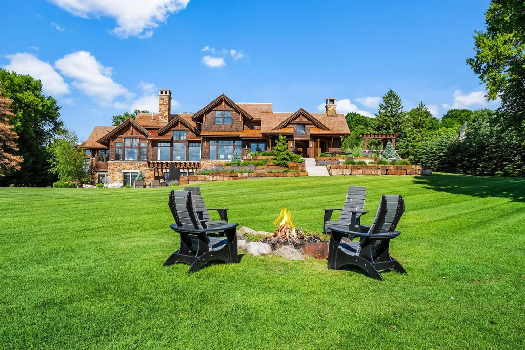 A $13.9 Million Lake Minnetonka Estate Comes With Two Houses—and a Tunnel Between Them 29 475 Oxford Rd Long Lake MN 5535660