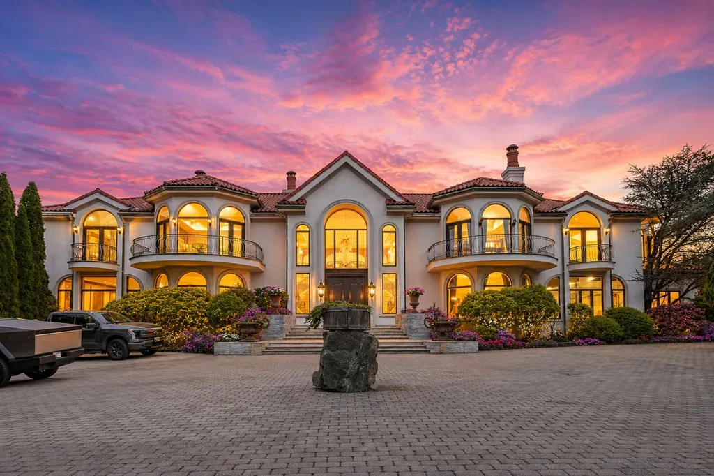This $6.88 Million New Jersey Mansion Has a Recording Studio—and Manhattan Is Just Eight Miles Away 3 5 The front of 142 Hoover dr in Cresskill NJ Proper 1