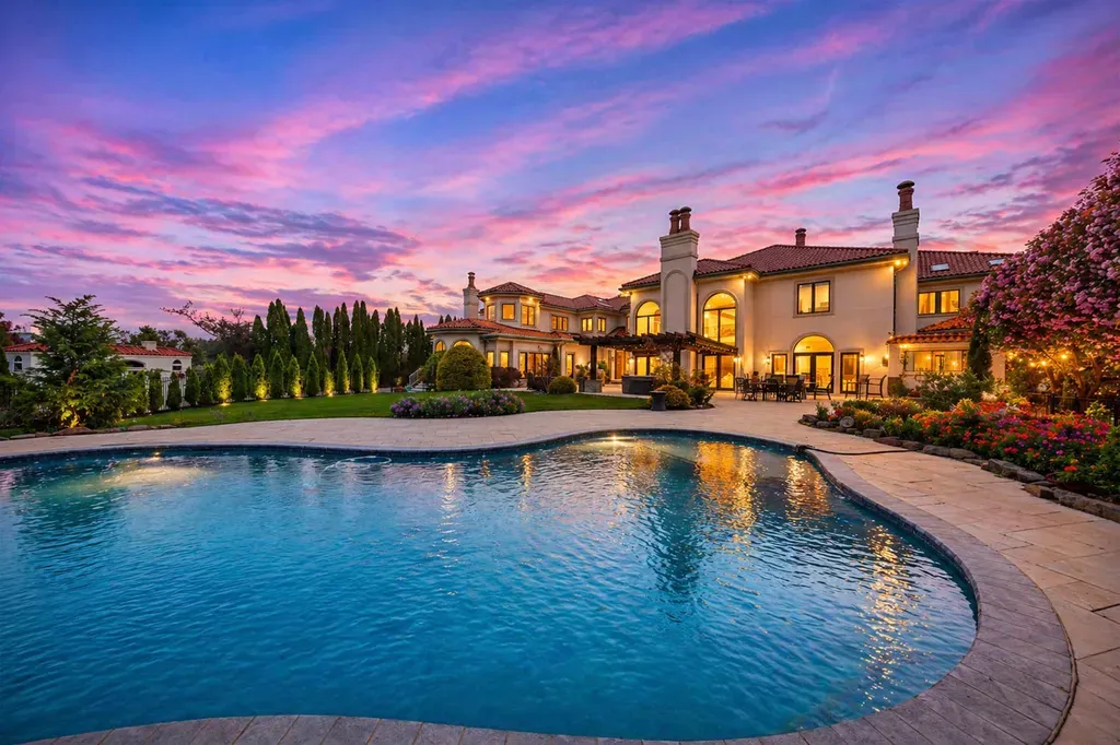 This $6.88 Million New Jersey Mansion Has a Recording Studio—and Manhattan Is Just Eight Miles Away 15 50 pool at 142 Hoover dr in Cresskill NJ Proper 1
