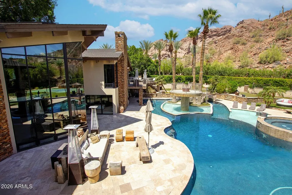 A $9.3 Million Phoenix Estate Sits on Nearly 2 Acres at the Foot of Camelback Mountain 18 5040 N ARCADIA Drive Phoenix AZ 8501817