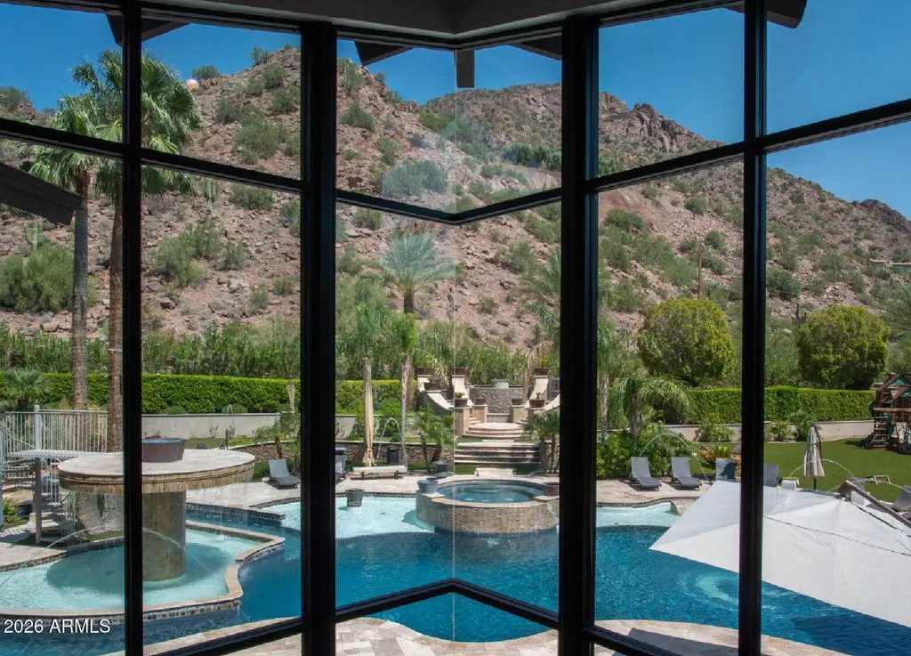 A $9.3 Million Phoenix Estate Sits on Nearly 2 Acres at the Foot of Camelback Mountain 16 5040 N ARCADIA Drive Phoenix AZ 8501855
