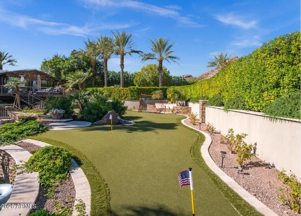 A $9.3 Million Phoenix Estate Sits on Nearly 2 Acres at the Foot of Camelback Mountain 20 5040 N ARCADIA Drive Phoenix AZ 8501856