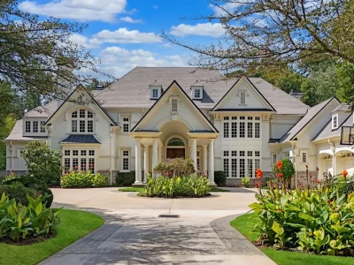 Behind This $3.4 Million Atlanta-Area Estate Is Something Only 14 Homes in the Community Can Claim 1 Behind This $3.4 Million Atlanta-Area Estate Is Something Only 14 Homes in the Community Can Claim